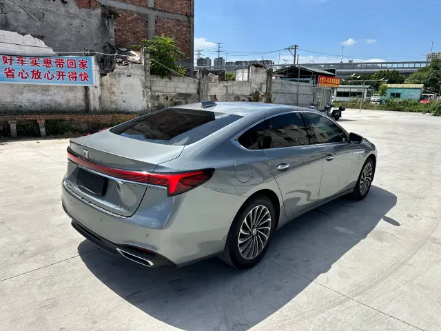 Buick LaCrosse — Фото автомобиля 5