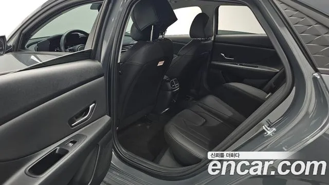 Hyundai Avante CN7 — Фото автомобиля 18
