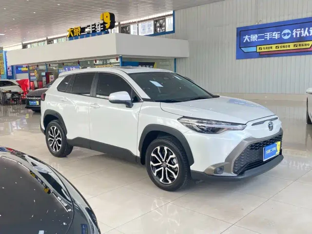 Toyota Frontlander — Фото автомобиля 3