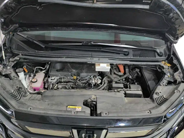 Toyota Vellfire — Фото автомобиля 9