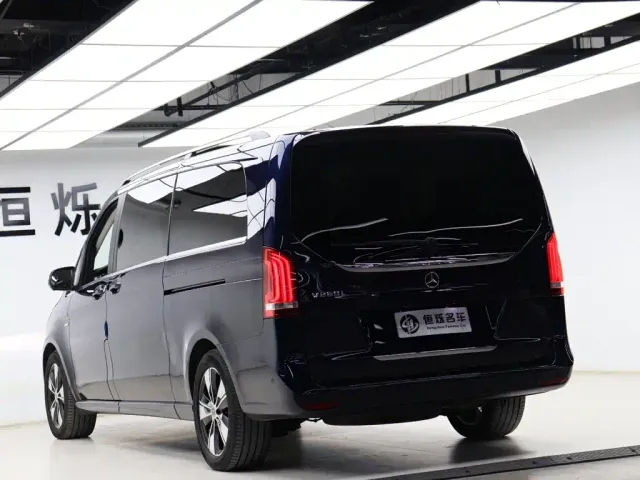 Mercedes-Benz V-Class — Фото автомобиля 28
