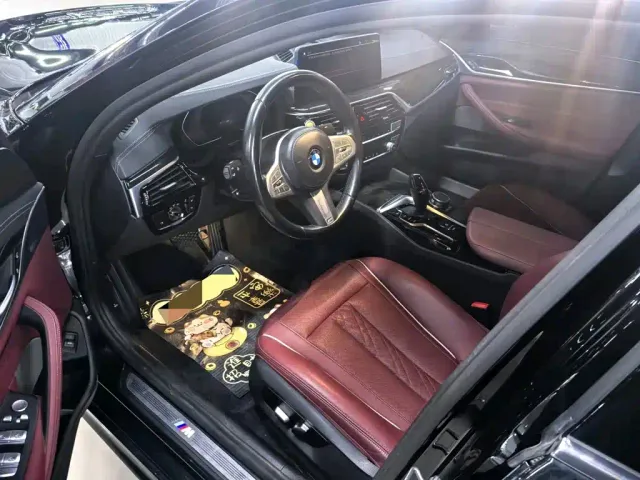 BMW 5 Series — Фото автомобиля 4