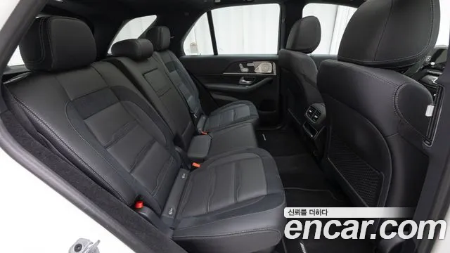 Mercedes-Benz GLE-Class — Фото автомобиля 14