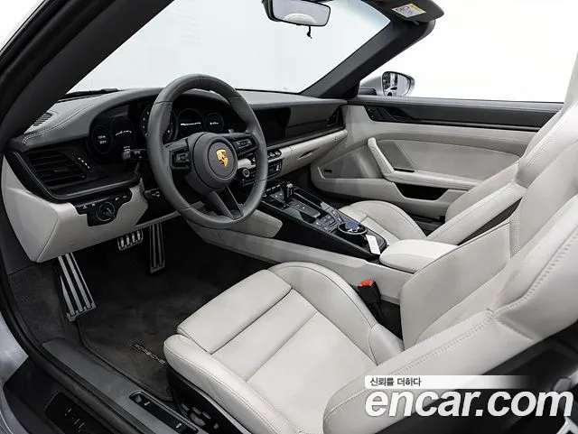 Porsche 911 992 — Фото автомобиля 20