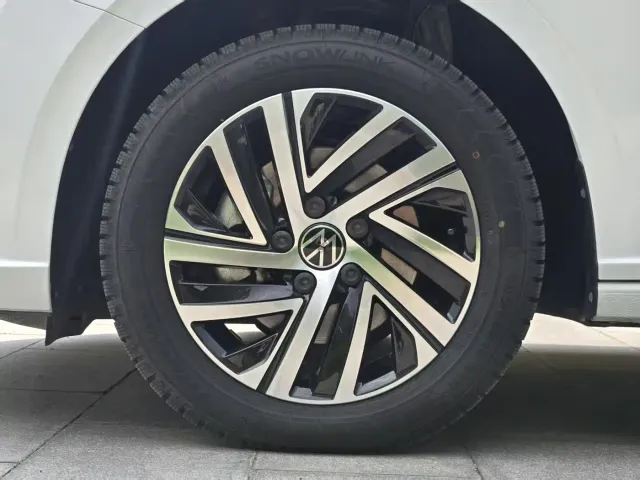 Volkswagen Lavida — Фото автомобиля 14