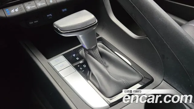 Hyundai AVANTE Avante (CN7) — Фото автомобиля 9