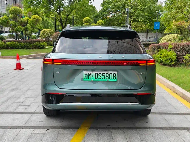 Xpeng G9 — Фото автомобиля 8