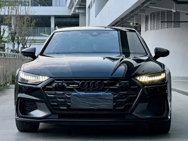 Audi A7L — Фото автомобиля 2