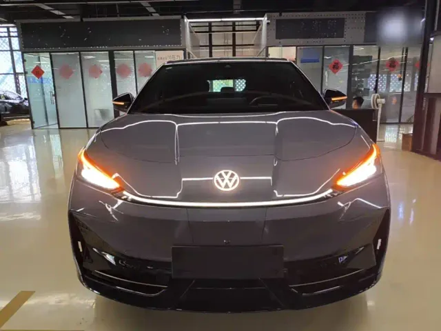 Volkswagen ID. Unyx 06 — Фото автомобиля 2
