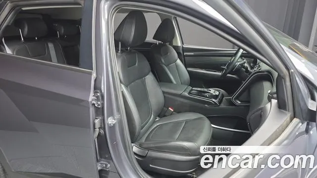 Hyundai Tucson Tucson (NX4) Дизель 2.0 4WD — Фото автомобиля 11