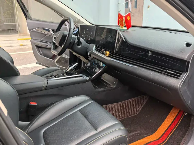 Bestune B70 — Фото автомобиля 15