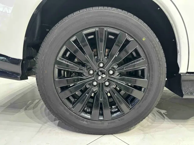 Mitsubishi Outlander — Фото автомобиля 17