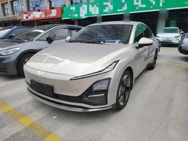 Фотография автомобиля — Wuling Starlight