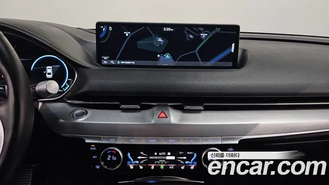 Genesis G80 RG3 — Фото автомобиля 20