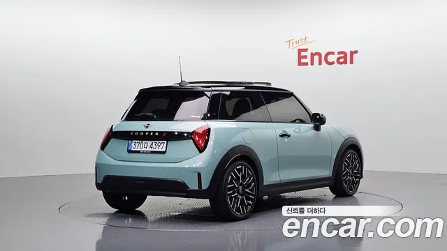 Mini Cooper — Фото автомобиля 2