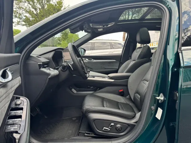 Geely Xingrui — Фото автомобиля 12
