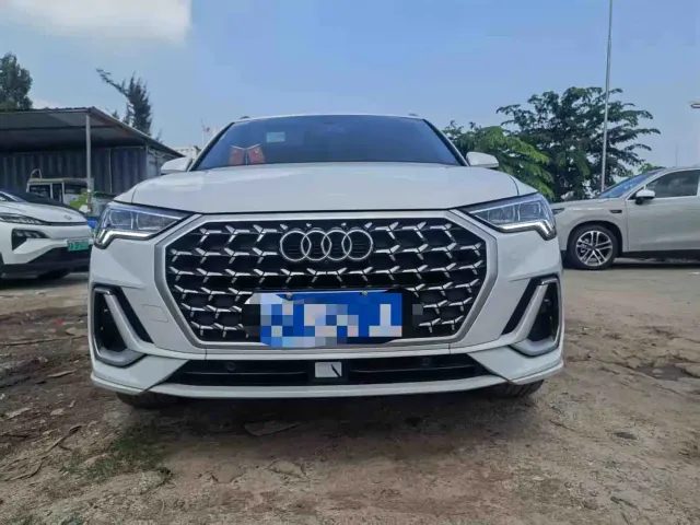 Audi Q3 — Фото автомобиля 2