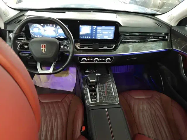 Hongqi HS5 — Фото автомобиля 9