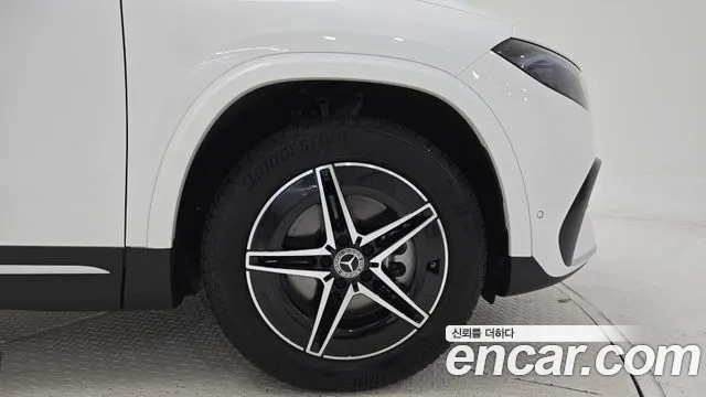Mercedes-Benz EQA — Фото автомобиля 5