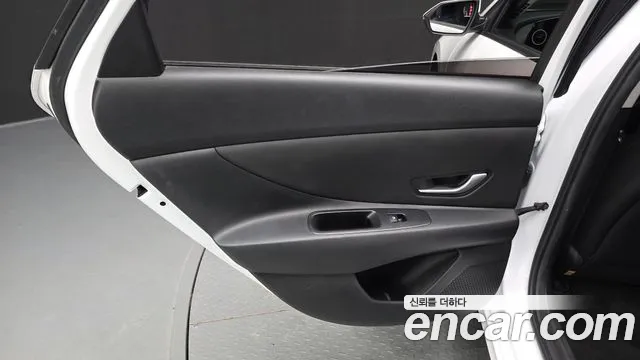 Hyundai Avante CN7 — Фото автомобиля 24