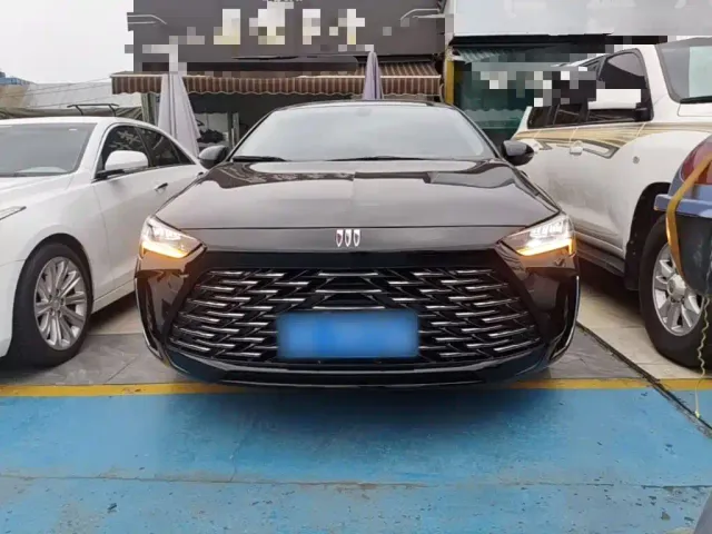 Buick Regal — Фото автомобиля 2