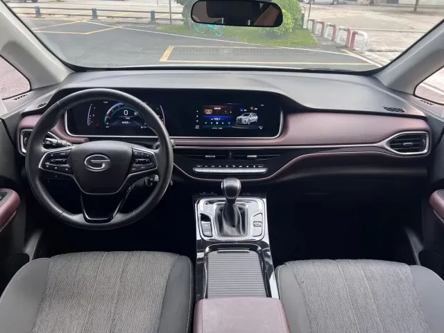 GAC Trumpchi M6 — Фото автомобиля 17