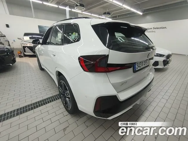 BMW X1 U11 — Фото автомобиля 2