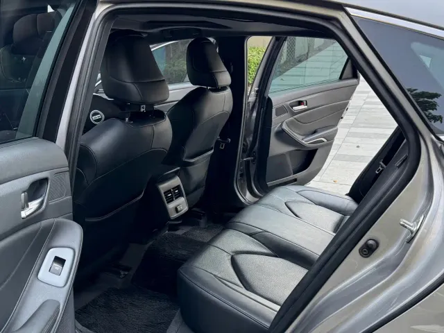 Toyota Avalon — Фото автомобиля 22