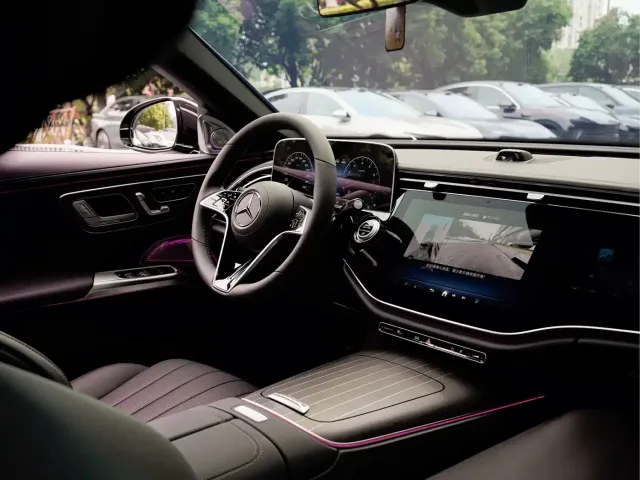 Mercedes-Benz E-Class — Фото автомобиля 15