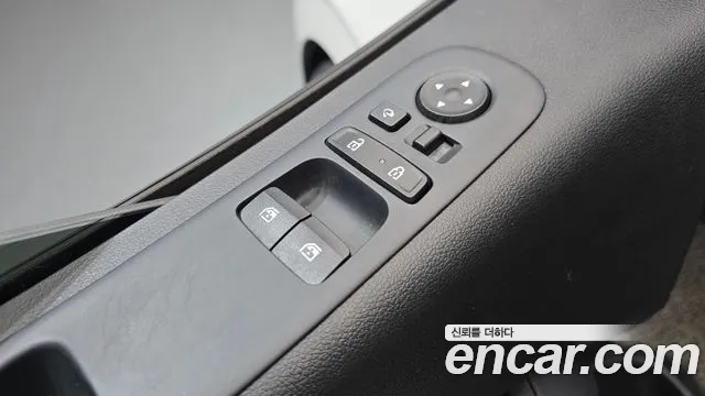 Hyundai Staria Staria 4WD Lounge 9 мест — Фото автомобиля 14