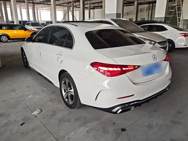 Mercedes-Benz C-Class — Фото автомобиля 4