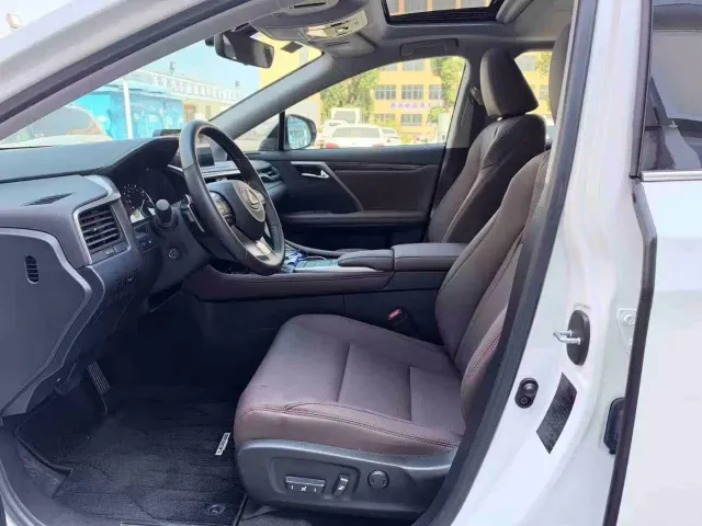 Lexus RX — Фото автомобиля 4