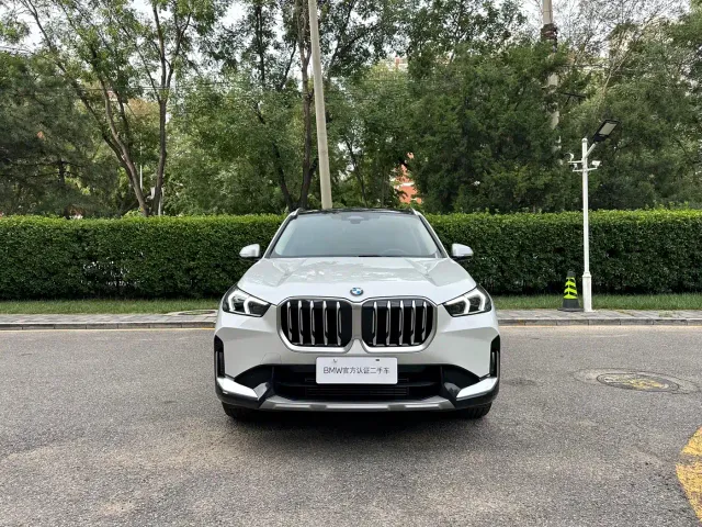 BMW X1 — Фото автомобиля 2
