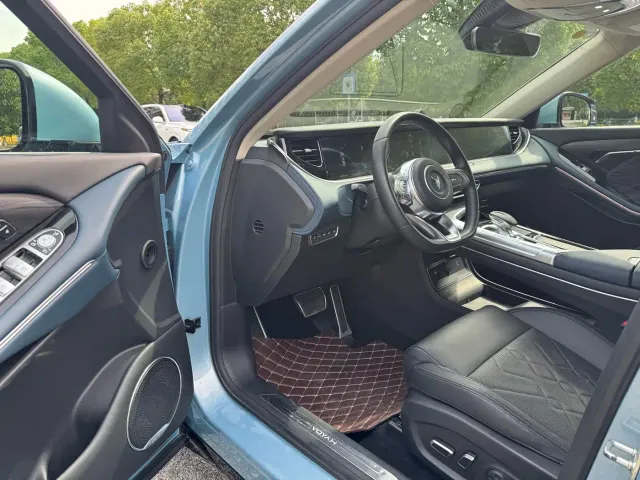 Voyah Auto VOYAH FREE 2021 2WD Standard Pure Electric Edition — Фото автомобиля 5