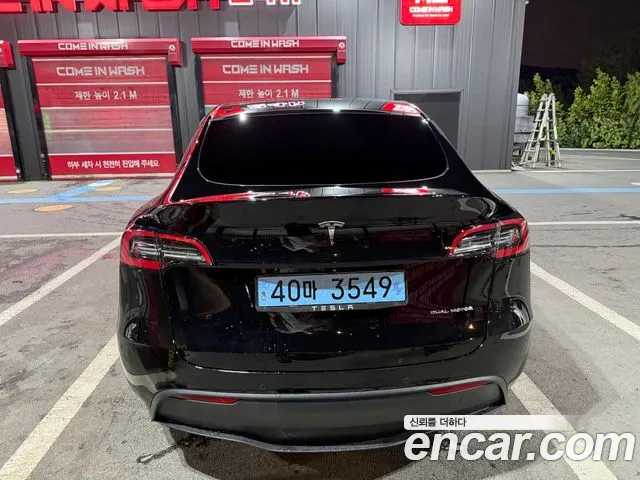 Tesla Model Y — Фото автомобиля 2