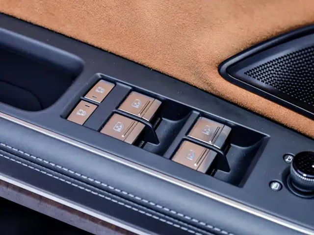 Audi A8 — Фото автомобиля 26