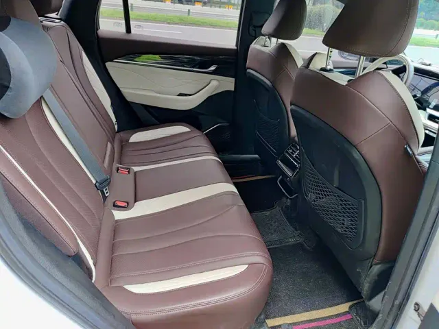Geely Xingyue L — Фото автомобиля 11