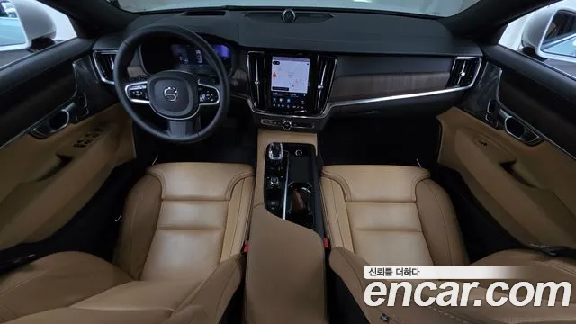 Volvo S90 — Фото автомобиля 10