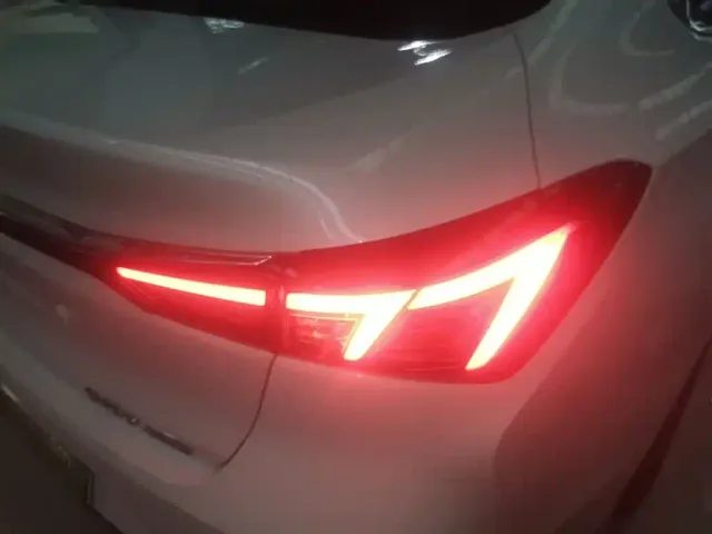 Changan Eado — Фото автомобиля 7