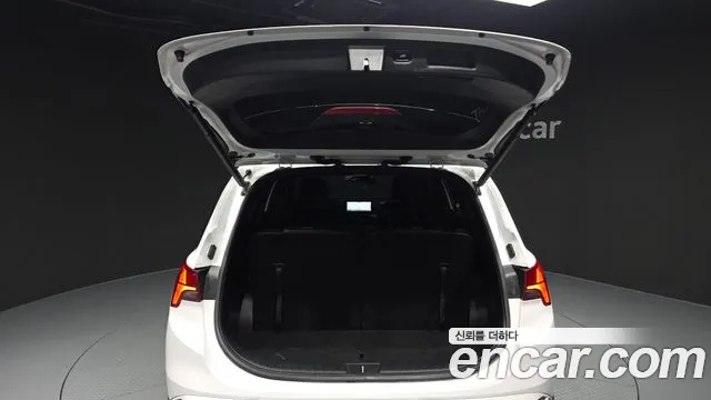 Hyundai Santafe Новый Santa Fe Бензин 2.5T 2WD — Фото автомобиля 23