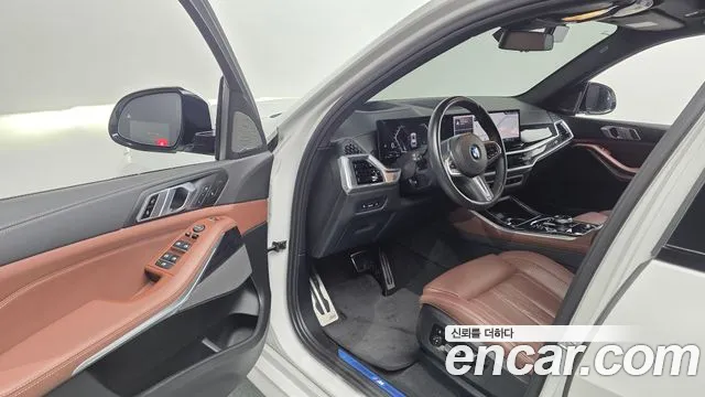 BMW X5 xDrive 40i M Sport — Фото автомобиля 10
