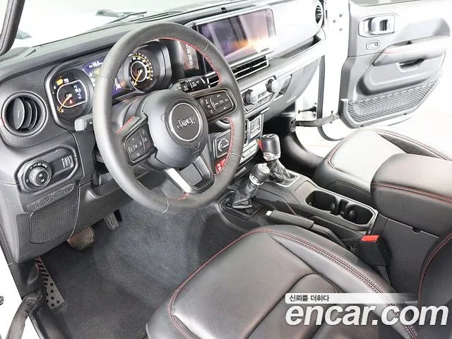 Jeep Wrangler — Фото автомобиля 10