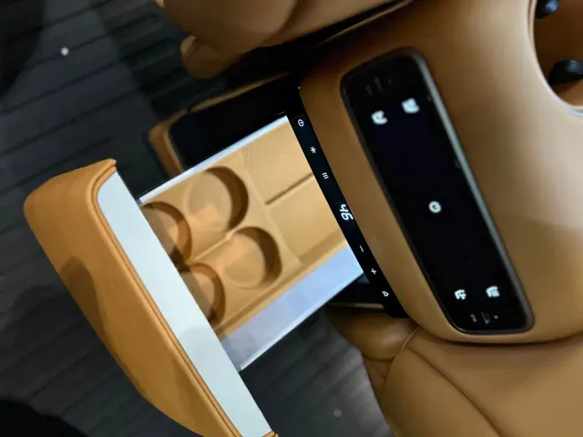 Li Auto i8 — Фото автомобиля 10