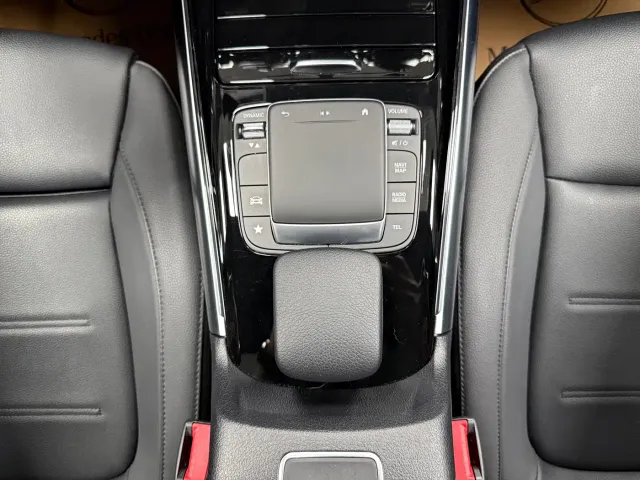 Mercedes-Benz GLA-Class — Фото автомобиля 13