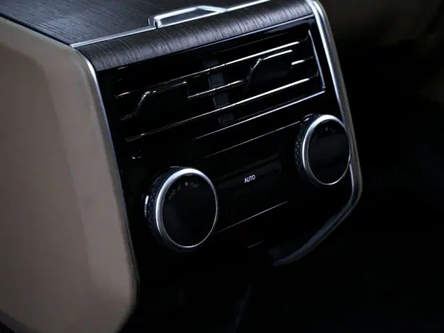 Land Rover Range Rover — Фото автомобиля 17