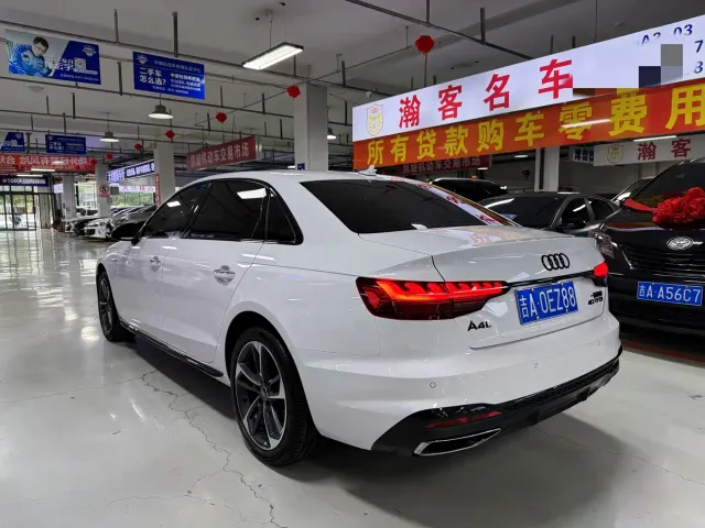 Audi A4L — Фото автомобиля 6