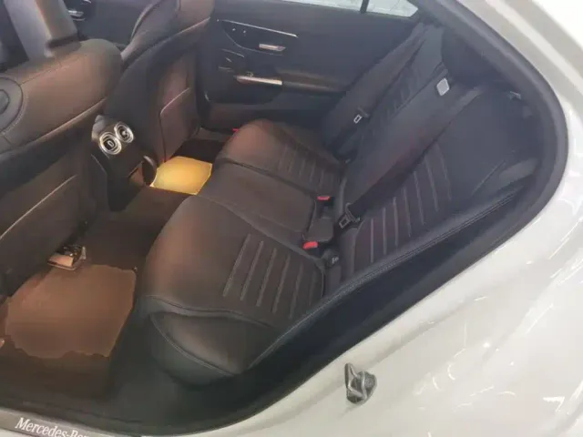 Mercedes-Benz C-Class — Фото автомобиля 16