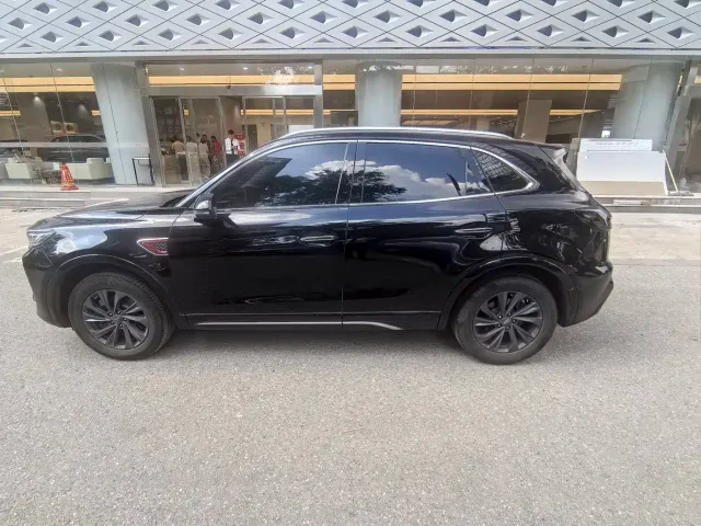 Hongqi HS5 — Фото автомобиля 7