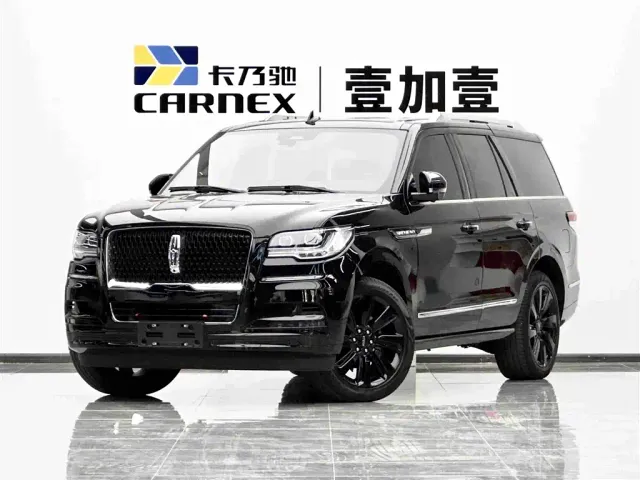 Фотография автомобиля — Lincoln Navigator
