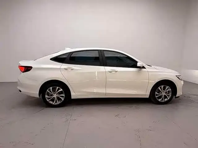 Buick Verano — Фото автомобиля 6